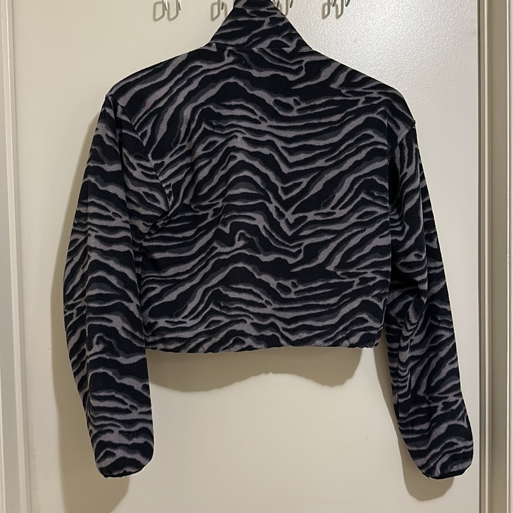 Aritzia TNA Polar 1/2 Zip (XXS) - Picture 7 of 8